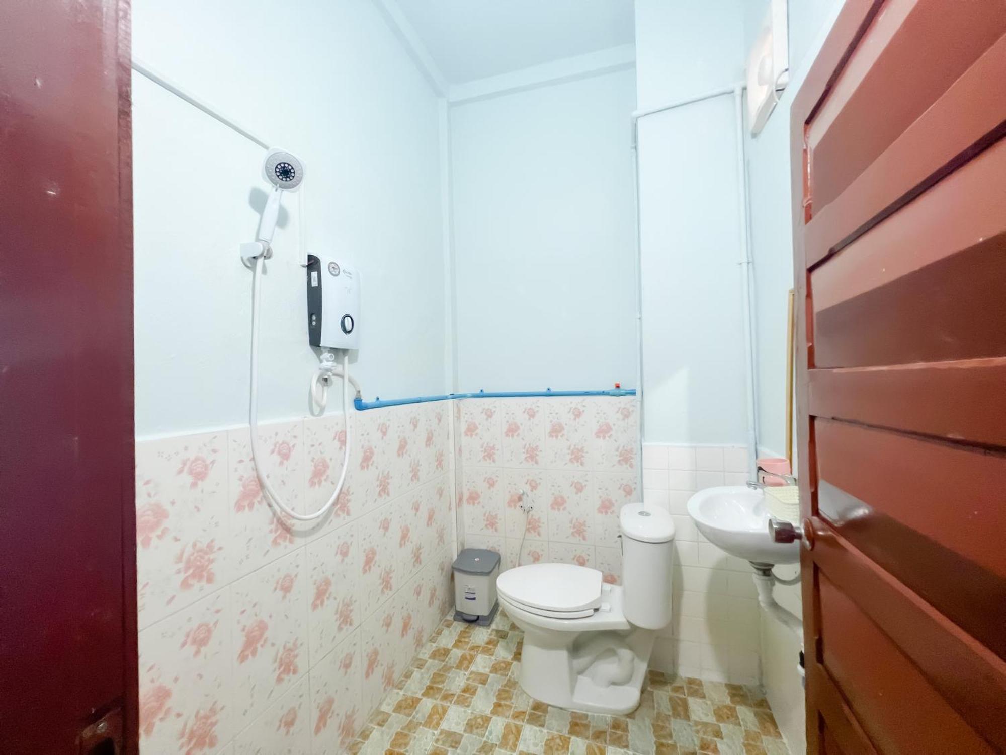 Lotus Blanc Homestay Villa Battambang Esterno foto