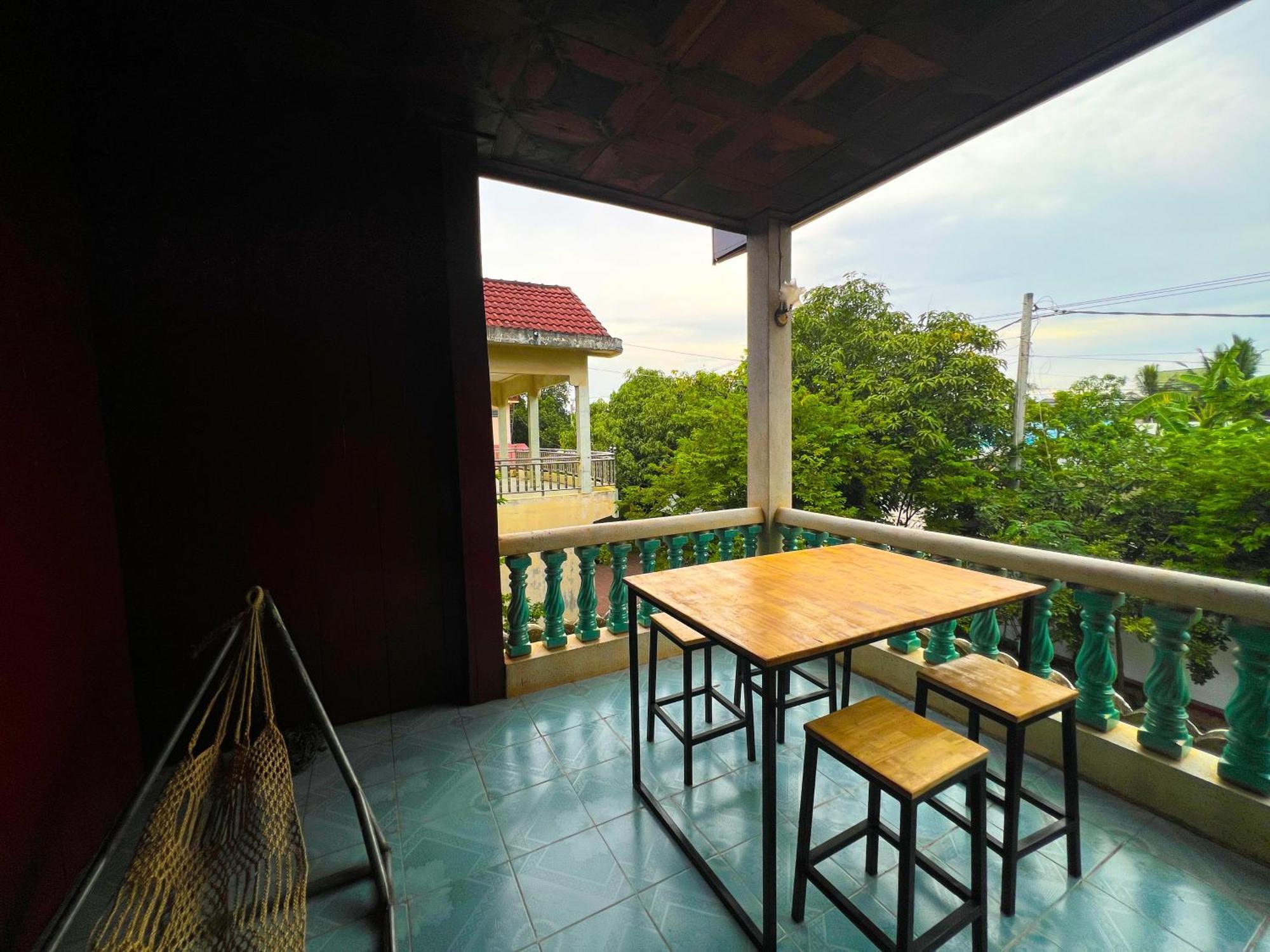 Lotus Blanc Homestay Villa Battambang Esterno foto
